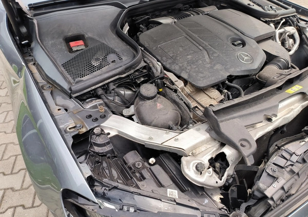 Mercedes-Benz Klasa E cena 64900 przebieg: 130000, rok produkcji 2017 z Rybnik małe 172